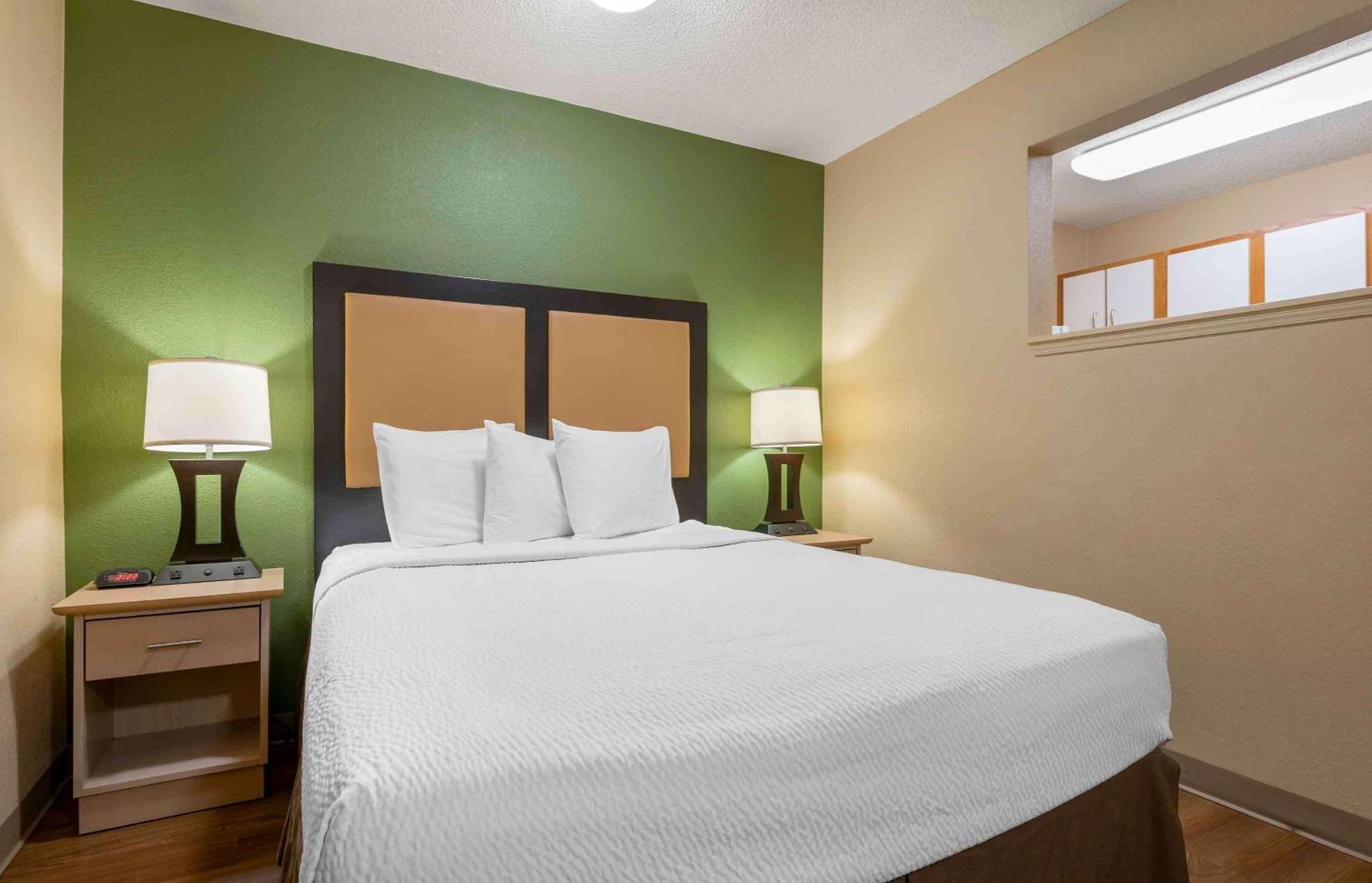 Extended Stay America Suites - Chicago - Lombard - Yorktown Center Экстерьер фото