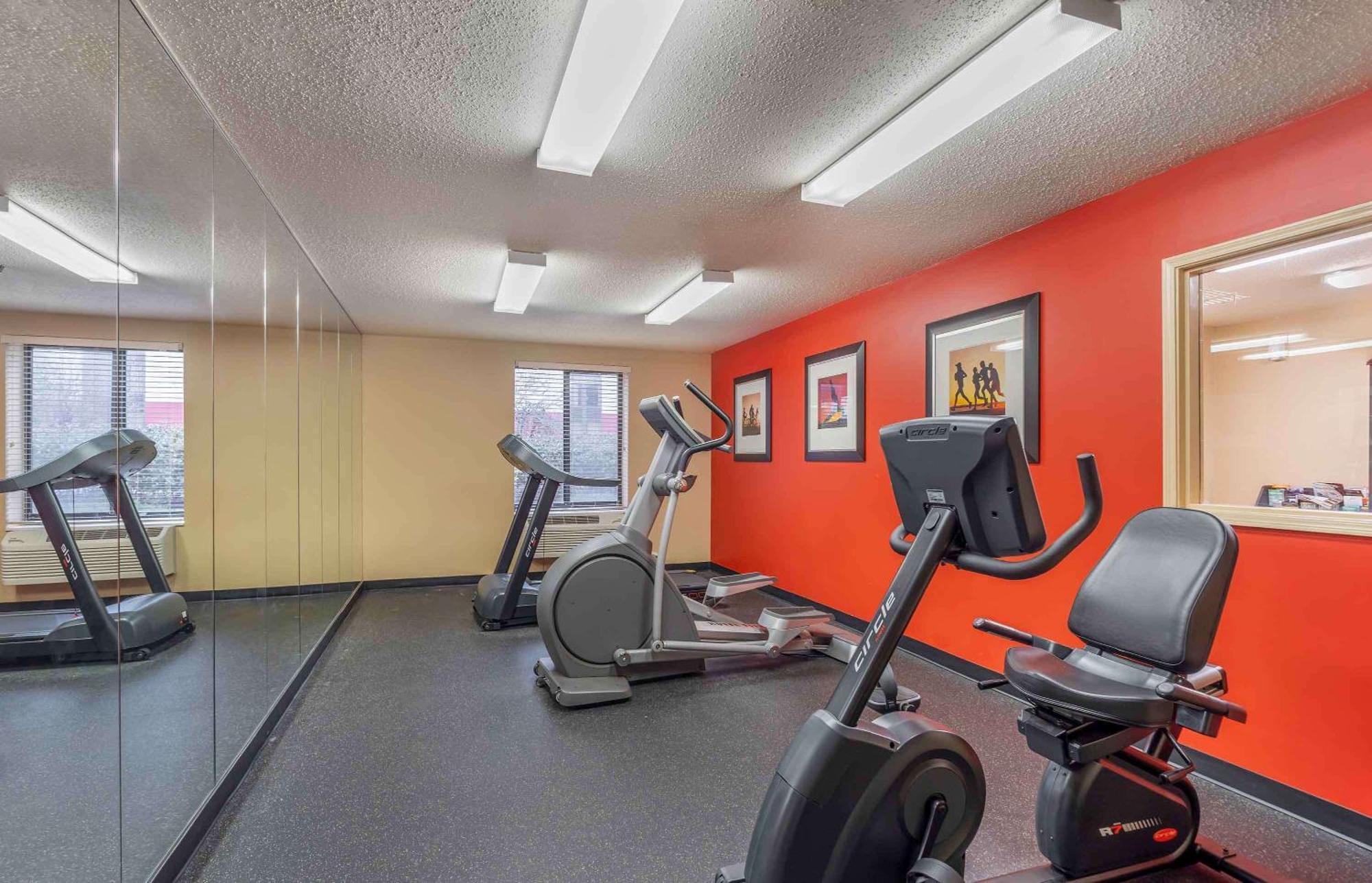 Extended Stay America Suites - Chicago - Lombard - Yorktown Center Экстерьер фото