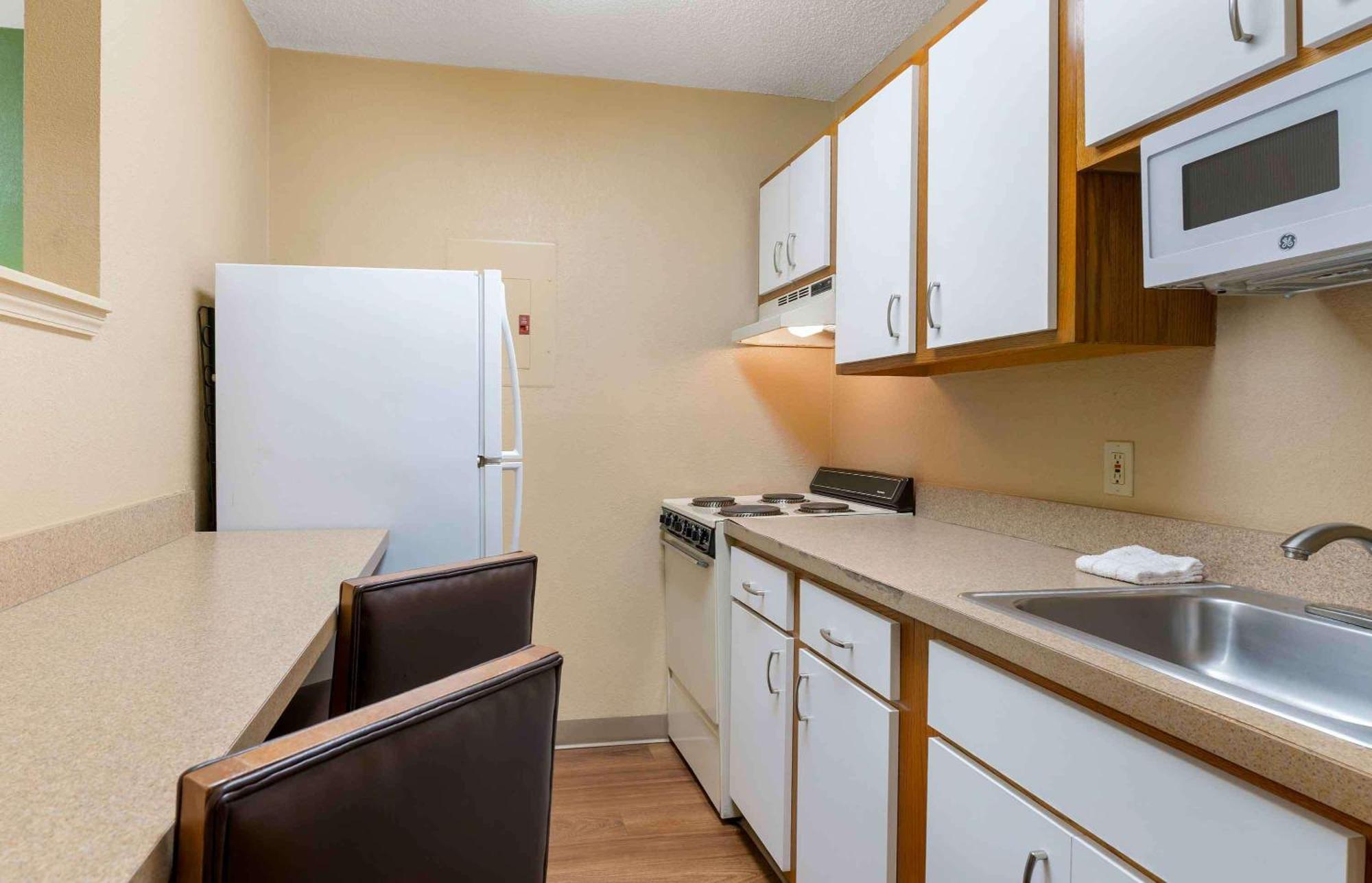 Extended Stay America Suites - Chicago - Lombard - Yorktown Center Экстерьер фото